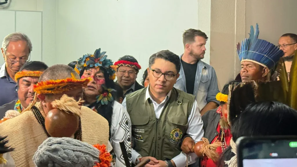 Ministro considera inaceitável tortura de indígena por milícia