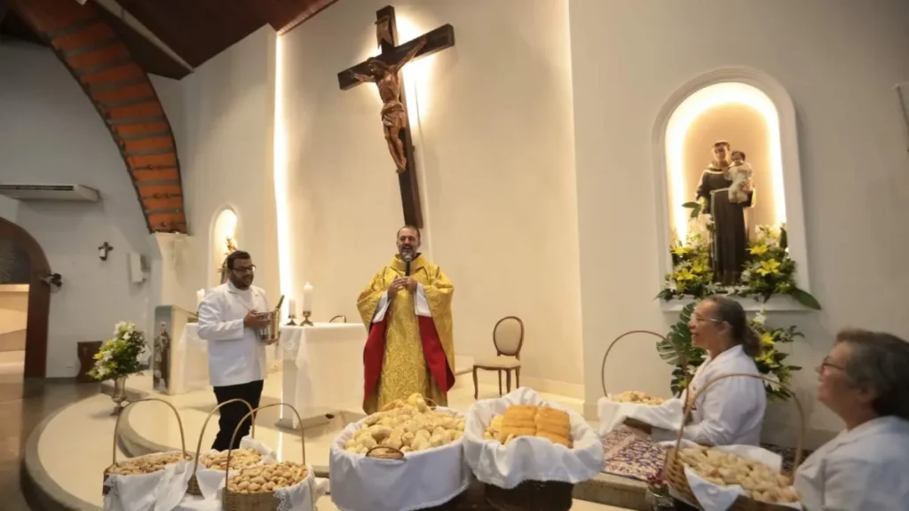Santo Antônio: fama de casamenteiro, mas legado é a caridade