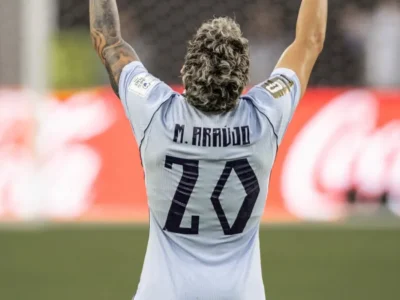 Uruguai empata no fim com Arábia Saudita na estreia da Copa