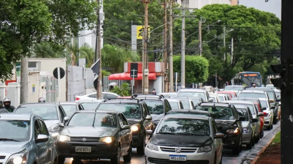 Detran MS: prazo para licenciamento de placas 4,5 e 6 termina em julho