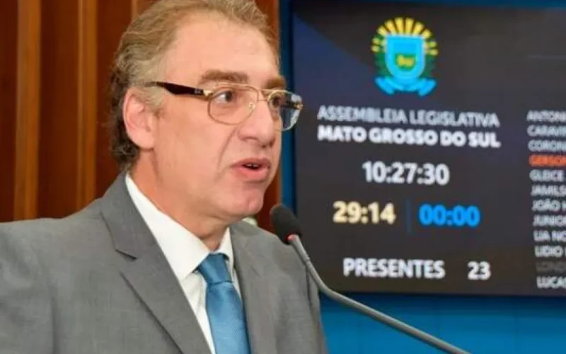 Defesa: Neno decide se entrega após ver mandado