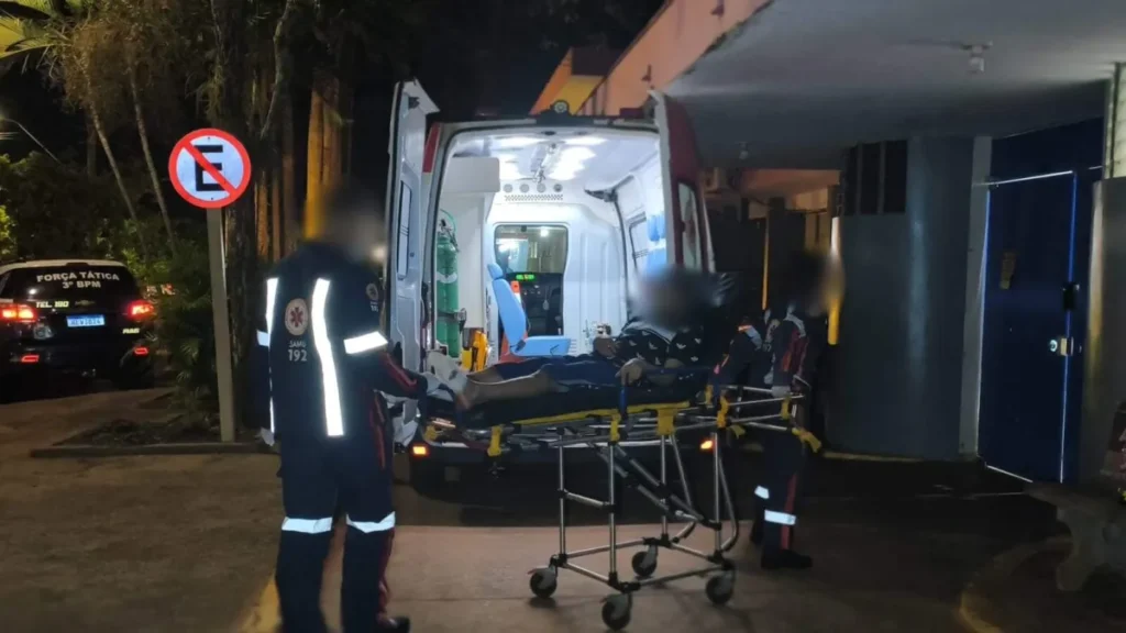 Jovem é baleado nos dois pés em Dourados; ataque pode ter ligação com facção