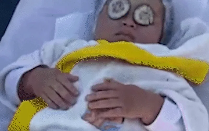 Spa infantil com pepino nos olhos encerra semestre em escola