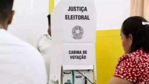 40% dos eleitores já acompanham candidatos para as eleições