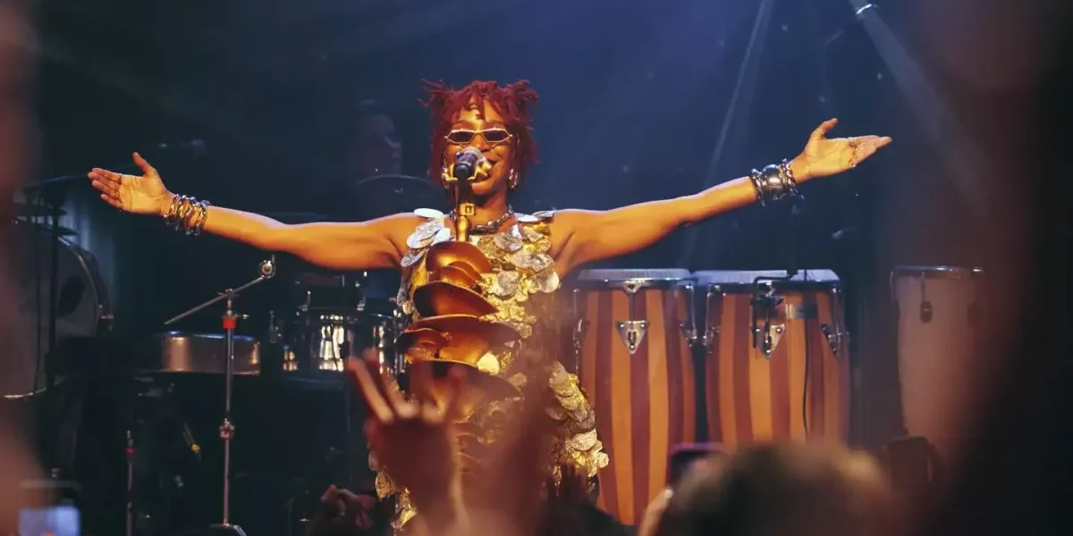 Karol Conká faz show gratuito na Parada da Cidadania