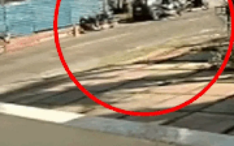 Pedreiro oferece recompensa por moto furtada no Santa Fé