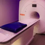 Ressonância com sedação: quando o exame exige mais que paciência