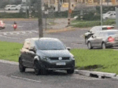 Fox estacionado no canteiro da Afonso Pena viraliza em Campo Grande